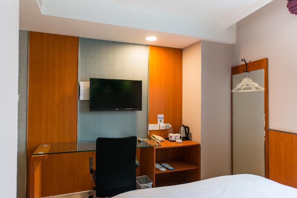 Hanting Express Shanghai South Shanxi Road Exterior photo